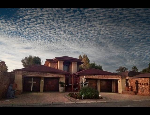 4 BEDROOM HOUSE FOR SALE IN SASOLBURG EXT 4